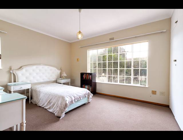 2 BEDROOM TOWNHOUSE FOR SALE IN HELDERKRUIN